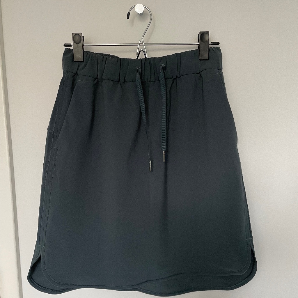 Lululemon Women's On The Fly Skirt Size 6 Gray Athleisure Drawstring